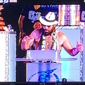 Meet your Posher, Cody